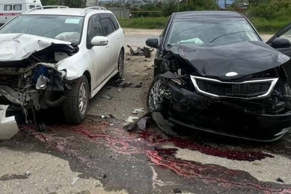 Две незарегистрированных машины попали в ДТП под Волгоградом