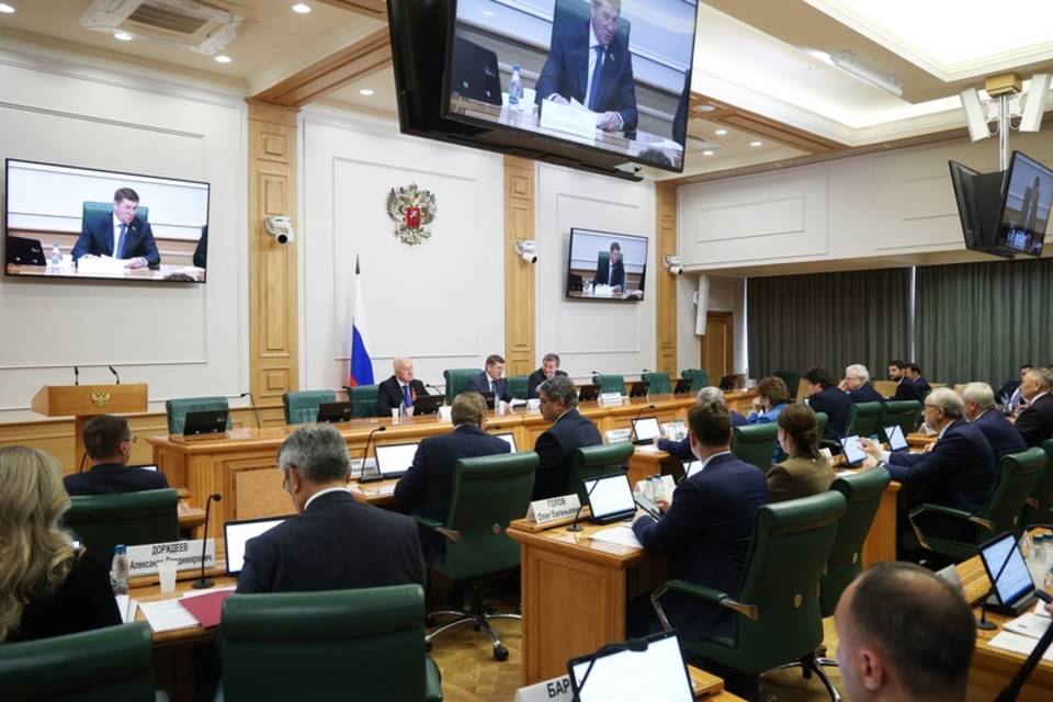 Сенаторы поддержали развитие ЖКХ и сохранение Дона в Волгоградской области