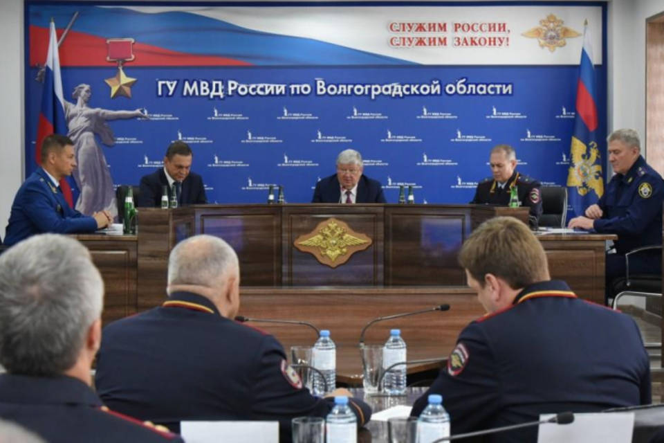 В Волгограде личному составу полиции представили нового начальника ГУ МВД
