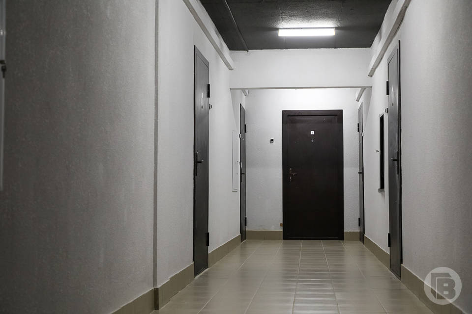 Пожар в электрощитовой в подъезде потушили в Волгограде