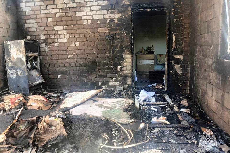 Холодильник спалил постройку под Волгоградом