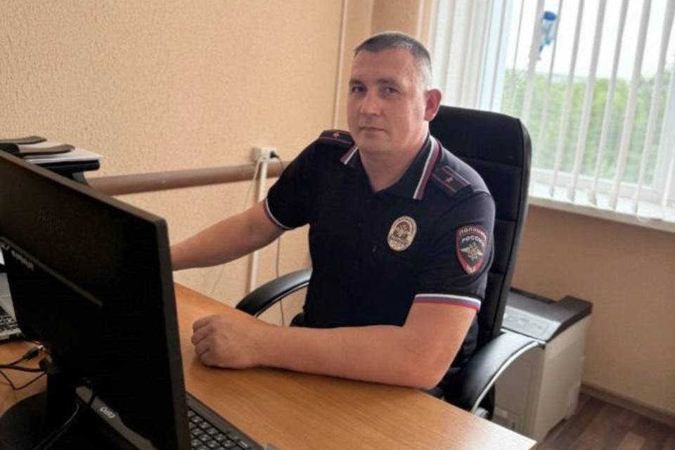 Полицейский Камышина спас пенсионерку от мошенников
