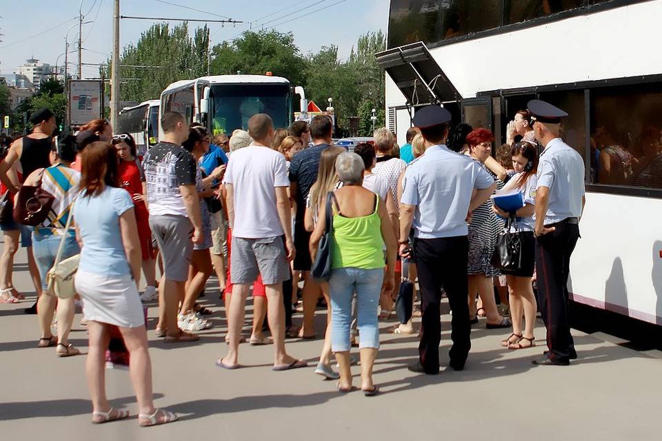 В Волгоградской области трудных подростков отправили в лагеря