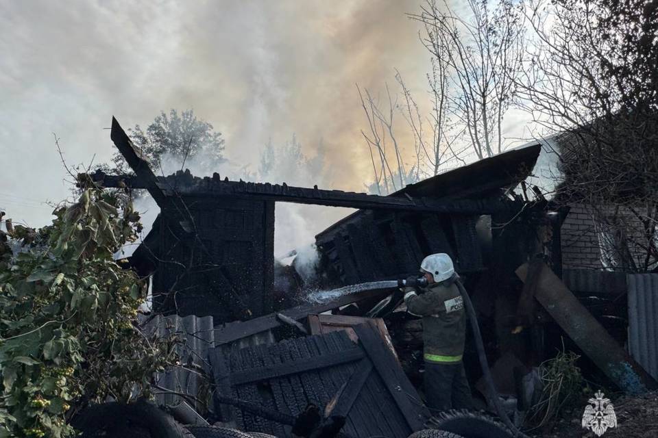 Мужчина и женщина погибли при пожаре под Волгоградом