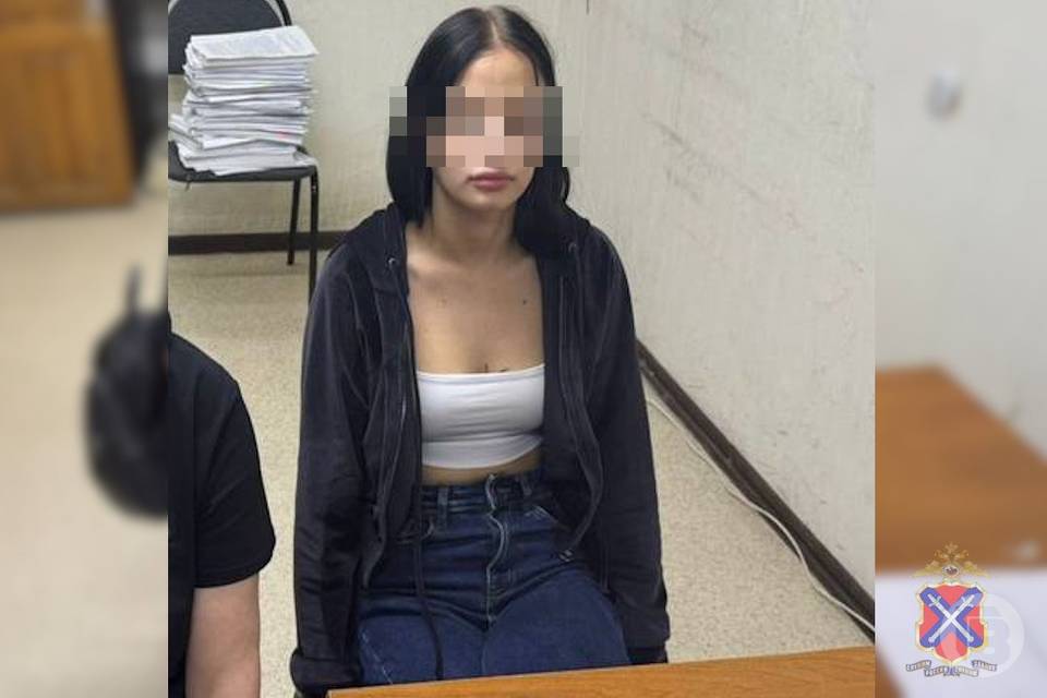 Девушка-курьер перевела мошенникам деньги трех волгоградских пенсионеров