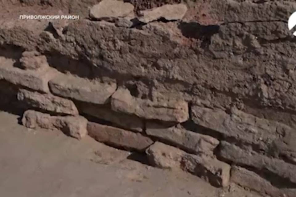 Золотоордынский могильник безвозвратно испортили в Астраханской области