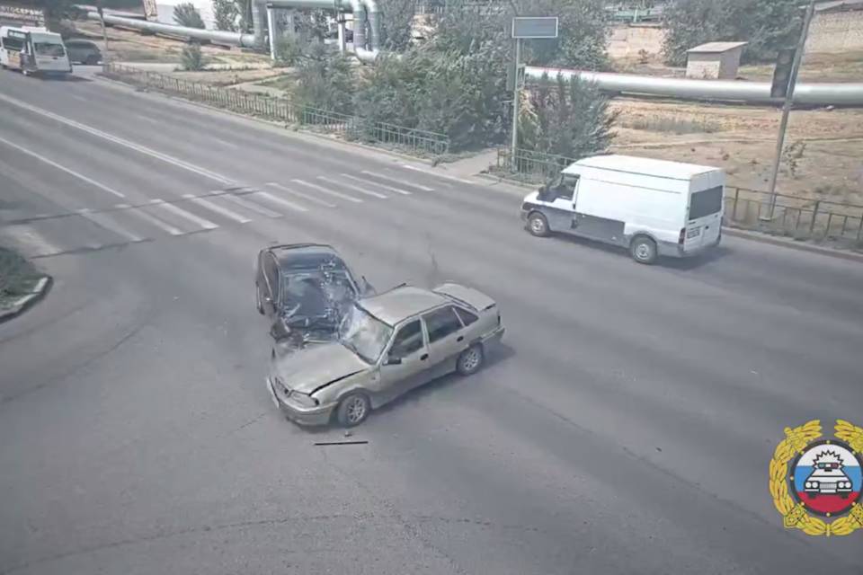 Три человека, включая 10-месячного ребенка, пострадали в ДТП в Волжском