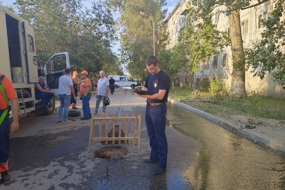 В Волгограде коммунальщики прокомментировали гибель рабочих