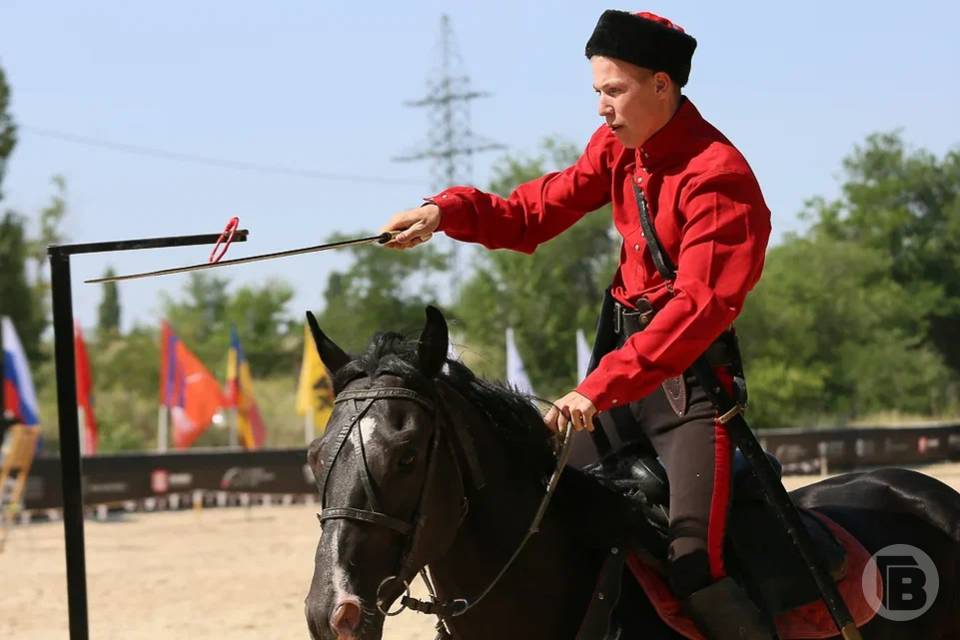Молодежь приглашают заниматься в Волгоградском конноспортивном клубе