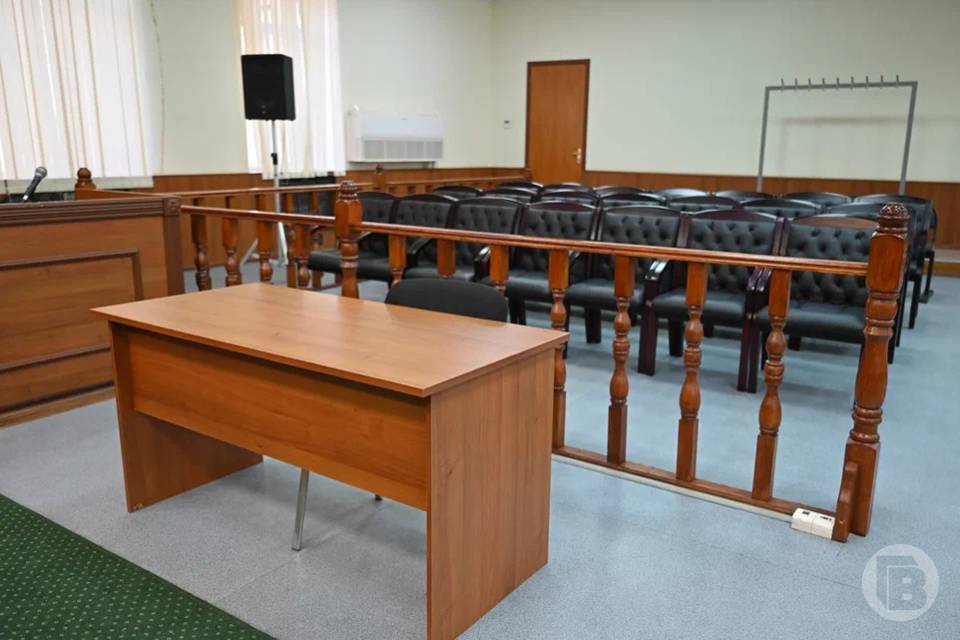 В Волгограде водитель отправился в СИЗО за управление машиной без прав