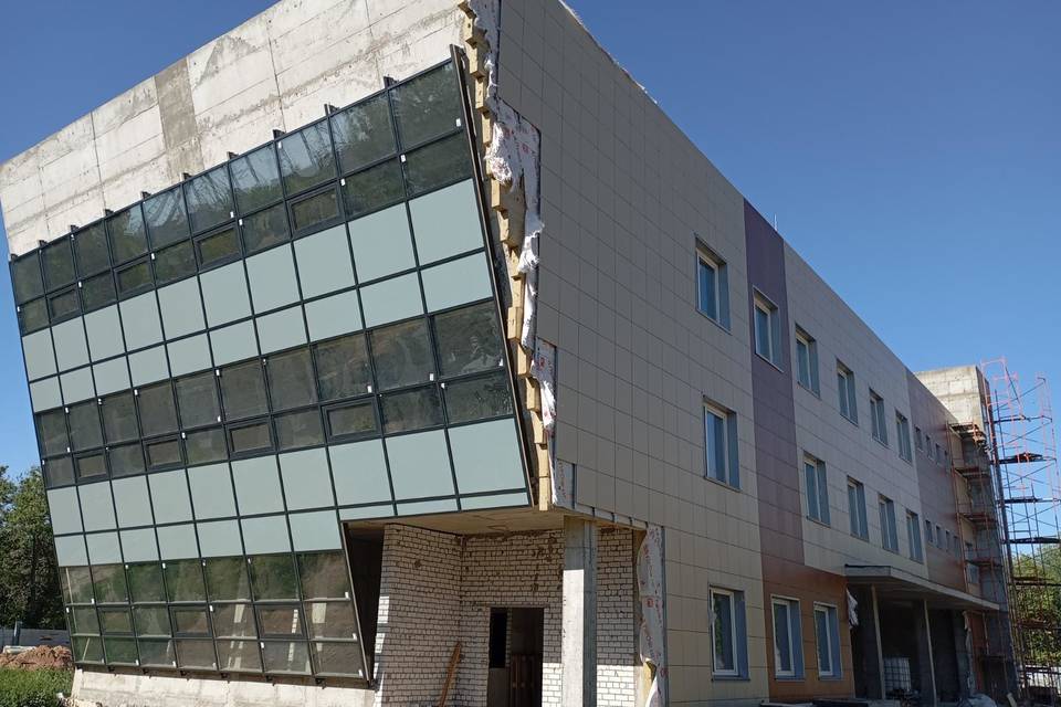 В Волгограде на 60% готова новая подстанция скорой помощи