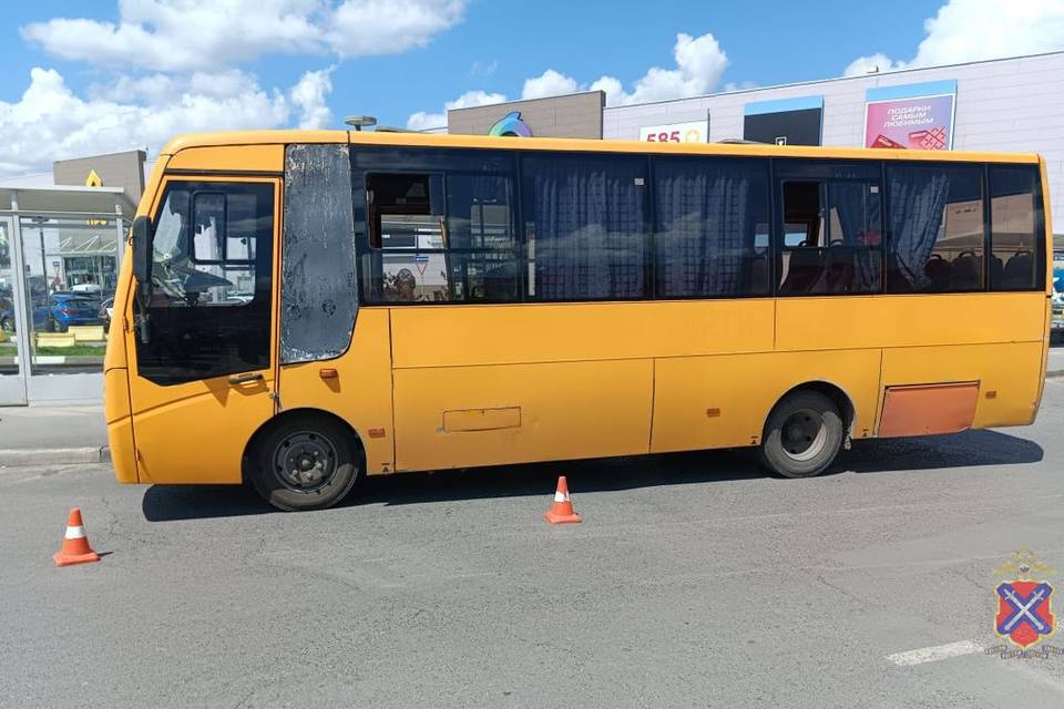 Волгоградец спровоцировал ДТП с автобусом