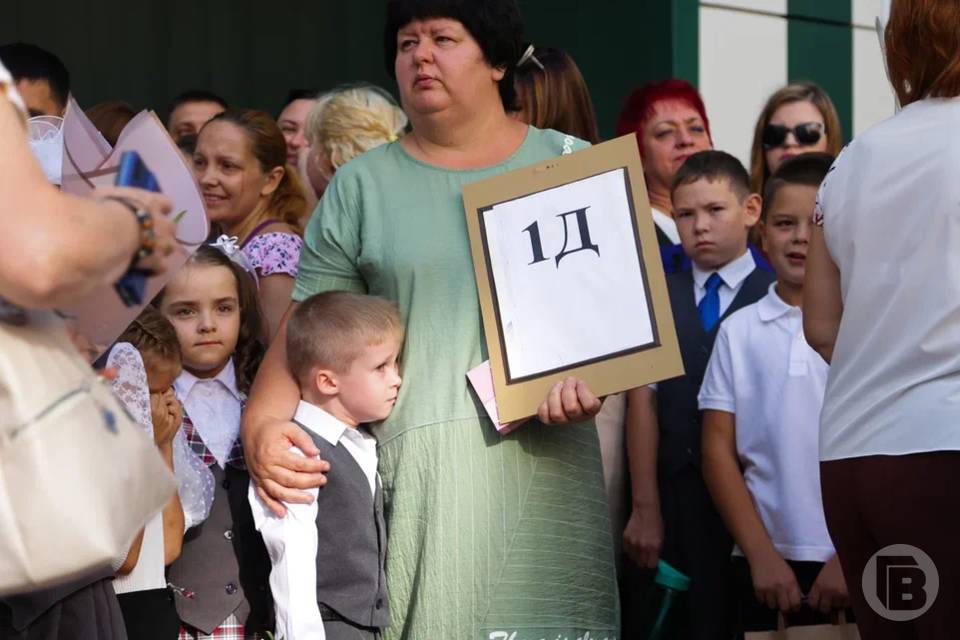 В Волжском из-за затянувшегося ремонта школы детей переведут в другое учебное учреждение