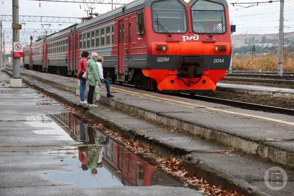 В Волгоградской области из-за повреждения подстанции приостановили движение поездов