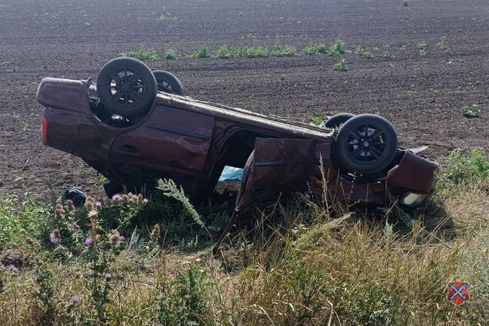 Водитель Hyundai Accent погиб на трассе под Волгоградом