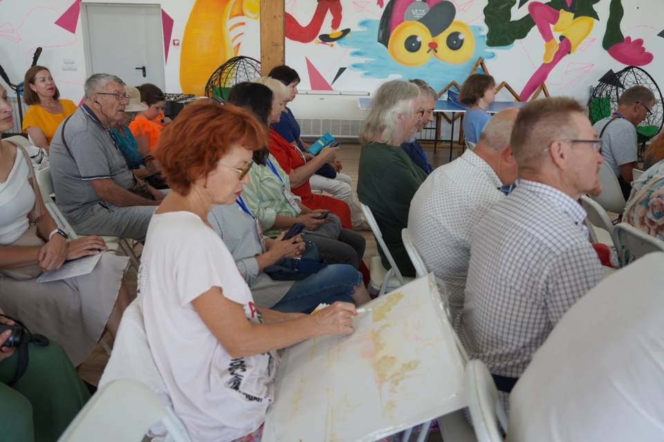 35 художников собрались в Волжском на пленэр