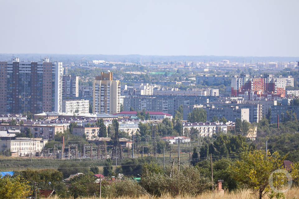 В Волгограде после падения обломков БПЛА эвакуировали жильцов дома