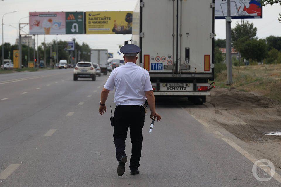 В Волгограде женщина сбила электросамокатчика