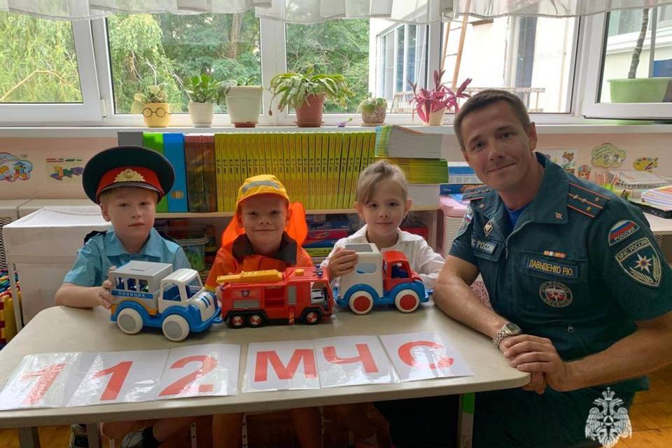 Маленьким волгоградцам рассказали о пожарной безопасности
