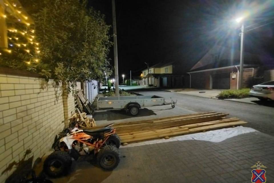 Ребенок перевернулся на квадроцикле в Волгограде