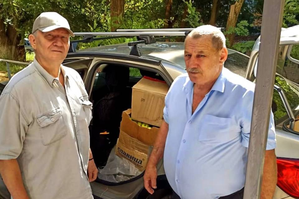 Волгоградцы отправят в зону СВО яблочные деликатесы