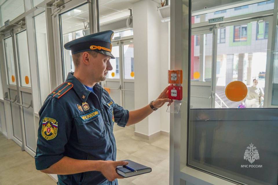 МЧС Волгоградской области проверяют образовательные учреждения региона