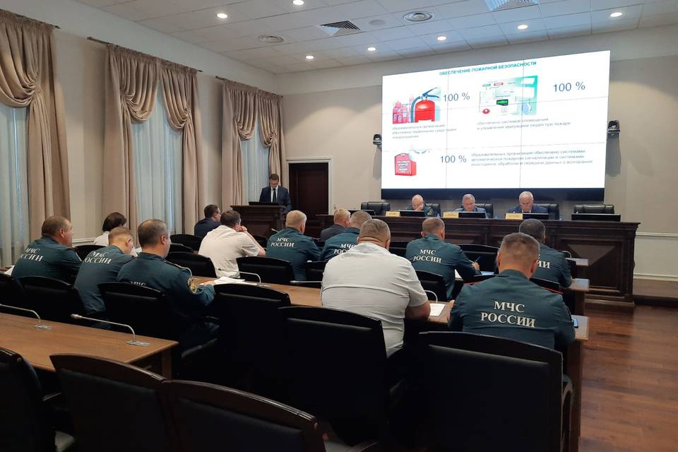 В волгоградских учреждениях образования утвердили паспорта безопасности