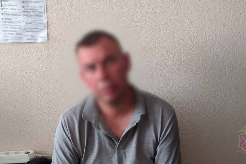 Полицейские задержали волгоградца за грабеж цветочного павильона