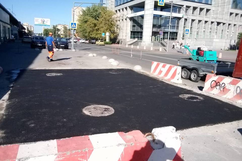 2 тысячи квадратов нового асфальта уложили в Волгограде за август
