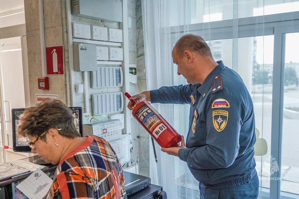 В Волгоградской области проверяют меры пожарной безопасности на избирательных участках
