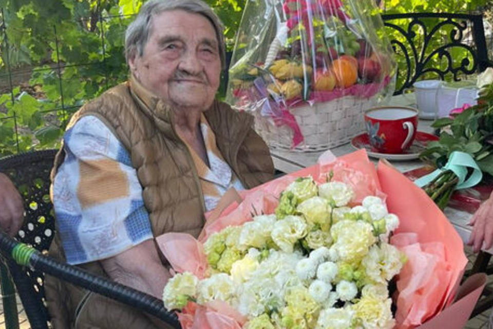 В Волгограде ветеран Сталинградской битвы Таисия Непогодина отметила 104-летие