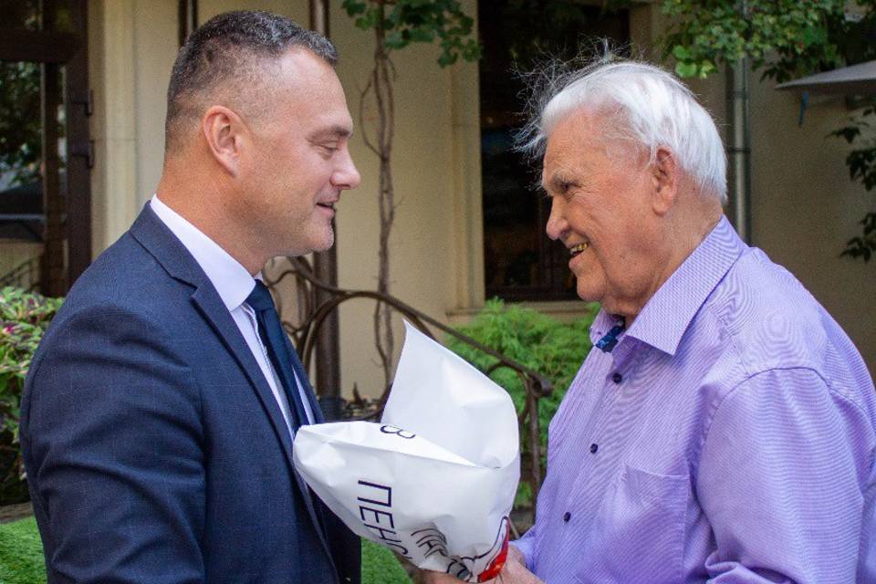 90-летие отметил житель осажденного Сталинграда Алексей Цегулев