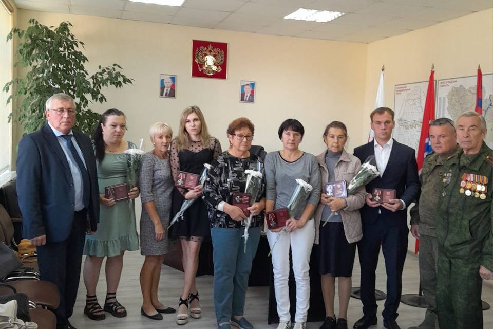 Под Волгоградом родственникам погибших на СВО передали госнаграды