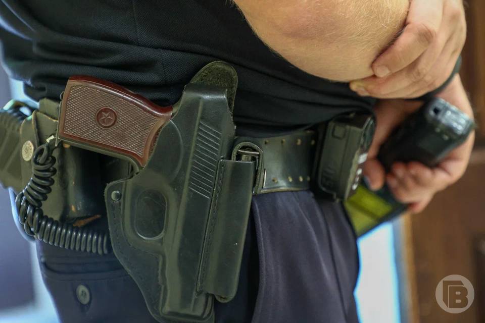 В Волгограде военнослужащим и силовикам повысят оклады на 7,6%