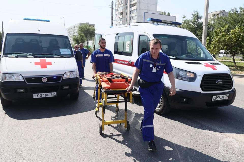 Ребенок пострадал во время ДТП с маршруткой на севере Волгограда