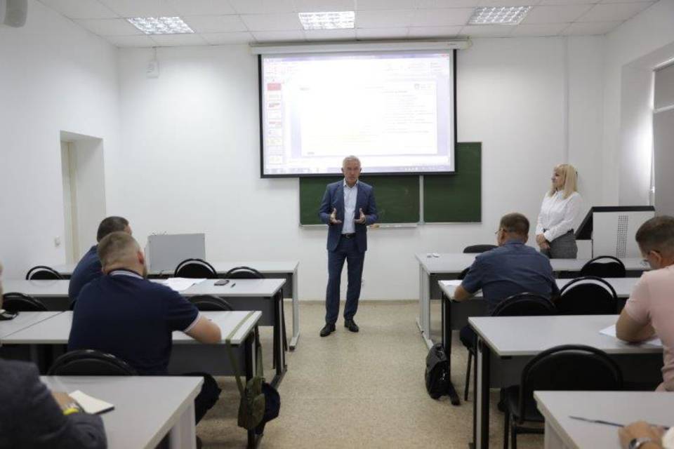 В Волгограде реализуют программу обучения ветеранов СВО