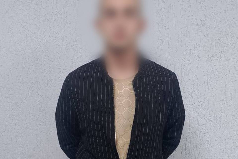Взрослый волгоградец напал с ножом на друга-подростка