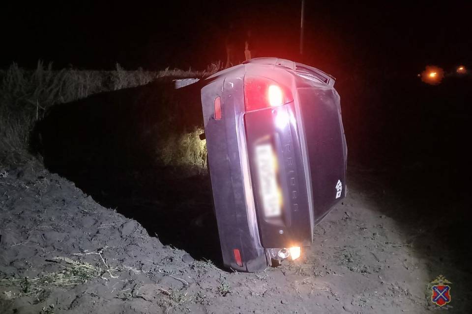 Водитель Lada Priora погиб на трассе под Волгоградом