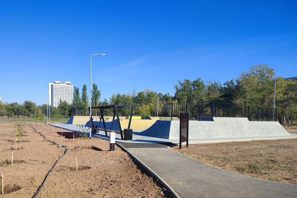 В Волжском появилась первая площадка для профессиональных скейтеров