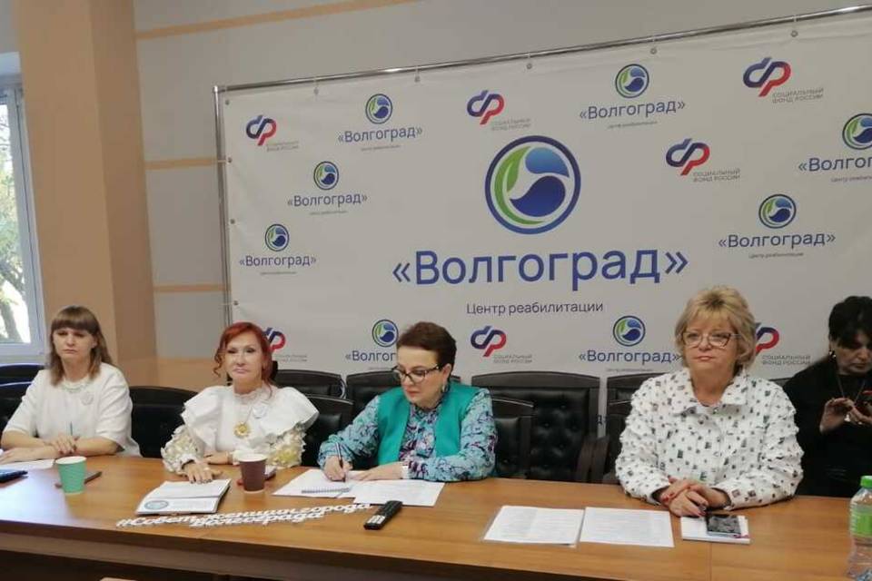 В Волгограде женщины обсудили соцпроекты по поддержке семей