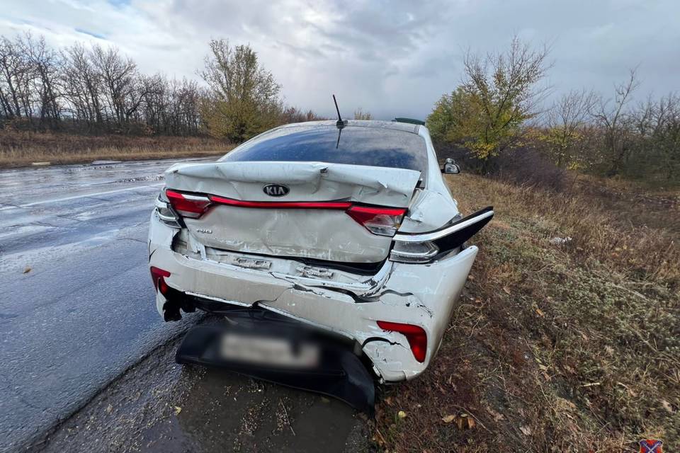 КамАЗ и Kia Rio столкнулись под Волгоградом