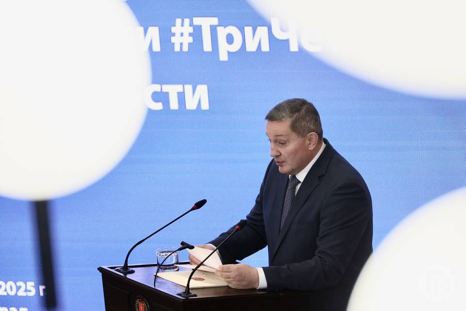 Бочаров возглавит создаваемый в Волгоградской области Совет по реализации молодежной политики