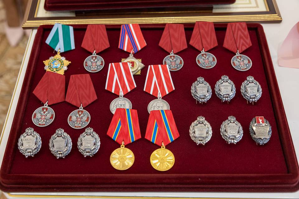 Бочаров вручил госнаграды жителям Волгоградской области