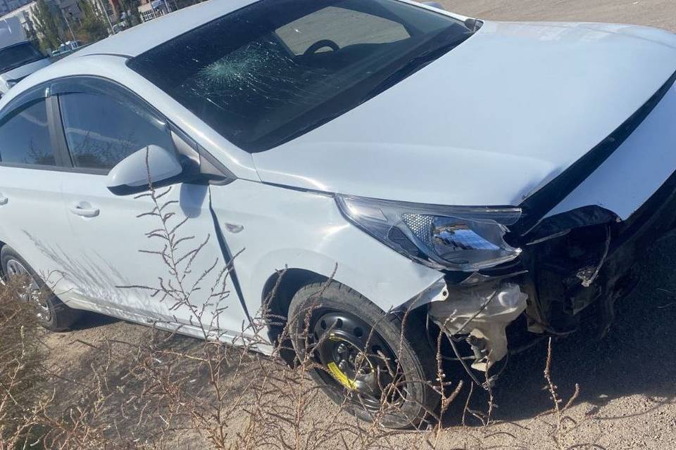 Сын угнал Hyundai Solaris у отца в Волжском