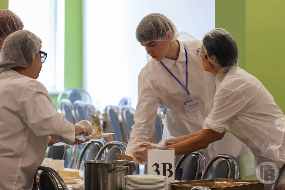 Специалисты двух школьных столовых Волгограда стали призерами всероссийского конкурса