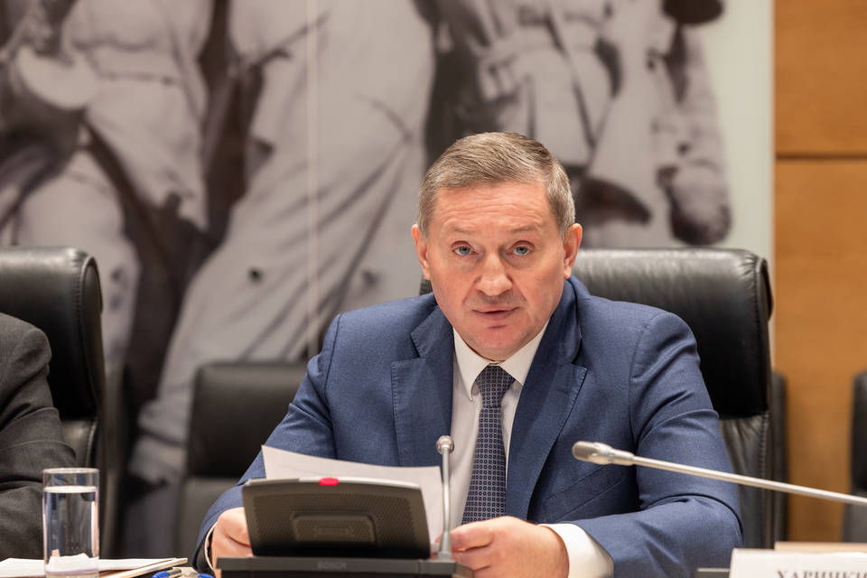 Бочаров предложил создать рабочую группу по соцполитике в облдуме