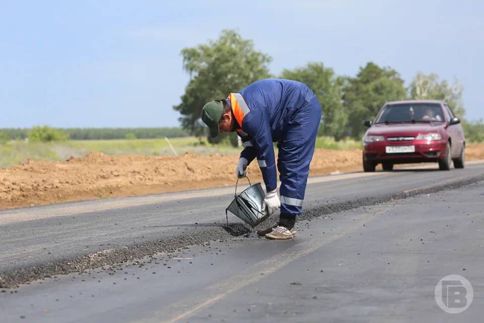 За поврежденный автомобиль на трассе под Волгоградом рублем ответит дорожная компания