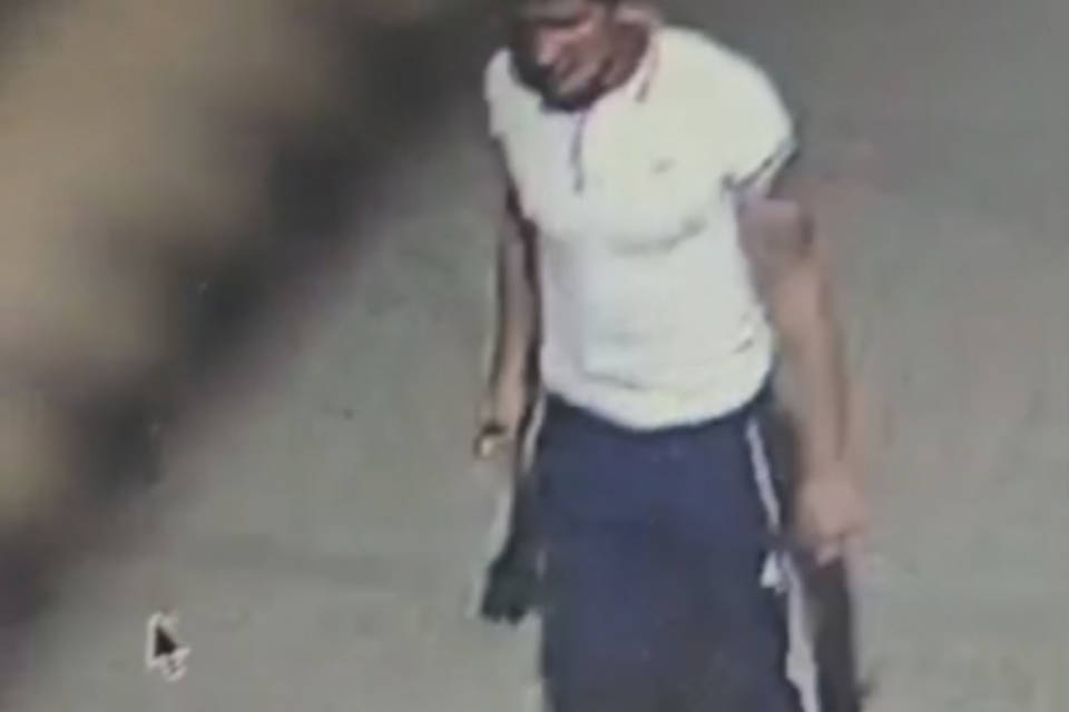 В Камышине ищут вора по фото с камер