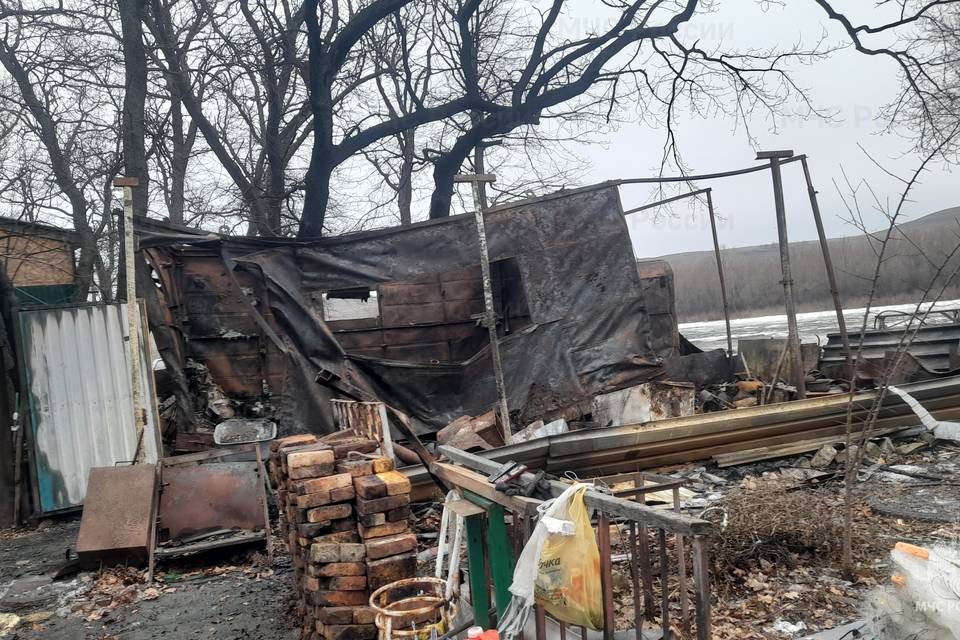 Под Волгоградом печь стала причиной уничтожения чужого имущества