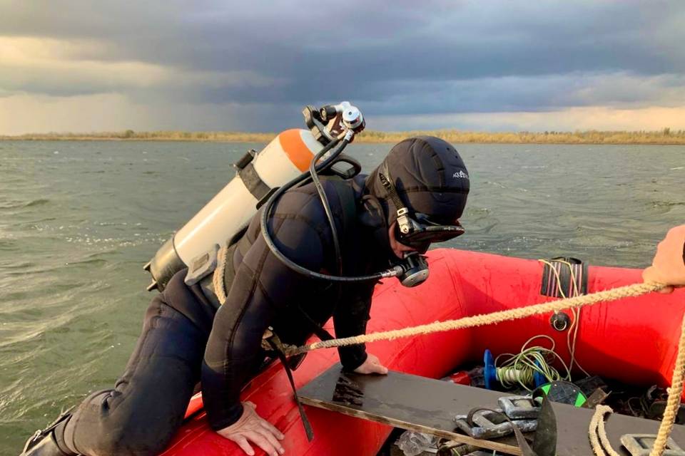 Под Волгоградом спасатели нашли тело утонувшего рыбака